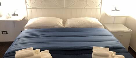 Double Room, Balcony, City View | Premium bedding, minibar, desk, free WiFi