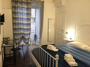 Double Room, Balcony, City View | Premium bedding, minibar, desk, free WiFi - Amunì - Palermo (Palermo)