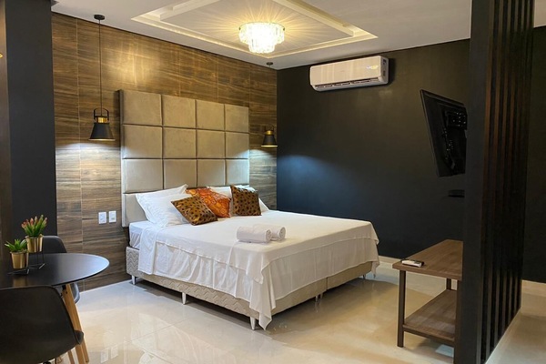 Luxury Room | Minibar, in-room safe, desk, WiFi (free)