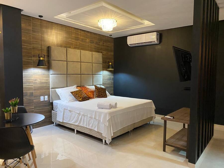 Luxury Room | Minibar, in-room safe, desk, free WiFi