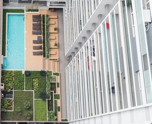 2 outdoor pools - Skyliving Towers Apartments (Lima)