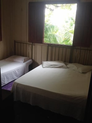 Iron/ironing board, free WiFi