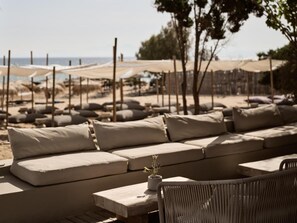 Unclassified image, 3 of 27, button - The Bay (Zakynthos)