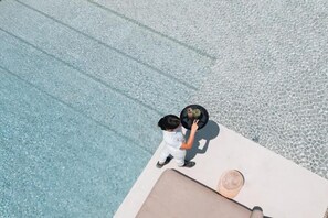 Piscine couverte, piscine extérieure