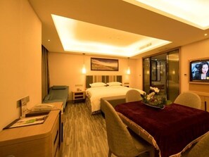 Suite Room | Blackout curtains, iron/ironing board, free WiFi - GreenTree Eastern Bijie Qixingguan Zhaoshanghuayuan Hotel (Bijie)