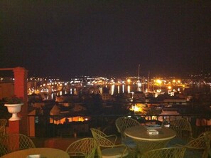 Outdoor dining - Navila (Ibiza Town)