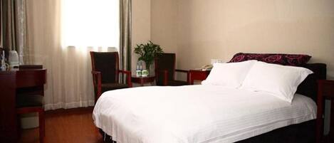 Cortinas blackout, tabla de planchar con plancha y wifi gratis