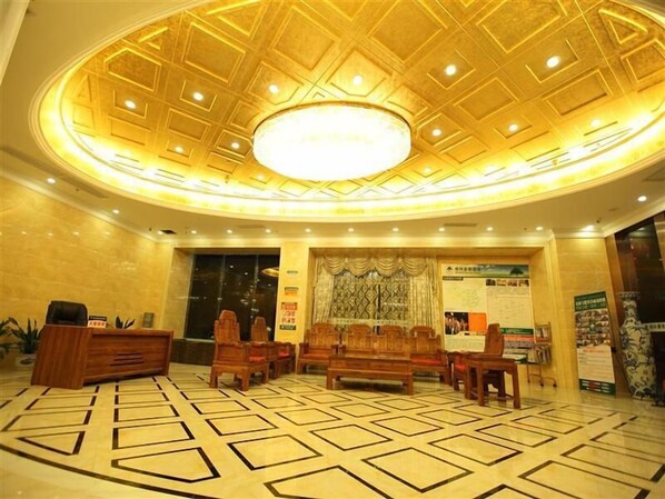 Lobby - GreenTree Business Inn HuiZhou South Railway Station DanShui RenMin Road Business Hotel (Huizhou)