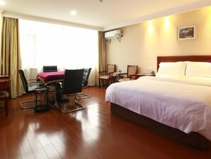 Superior Double Room | Blackout drapes, iron/ironing board, free WiFi - GreenTree Inn Chizhou Guichi District South Changjiang Road Express Hotel (Chizhou)