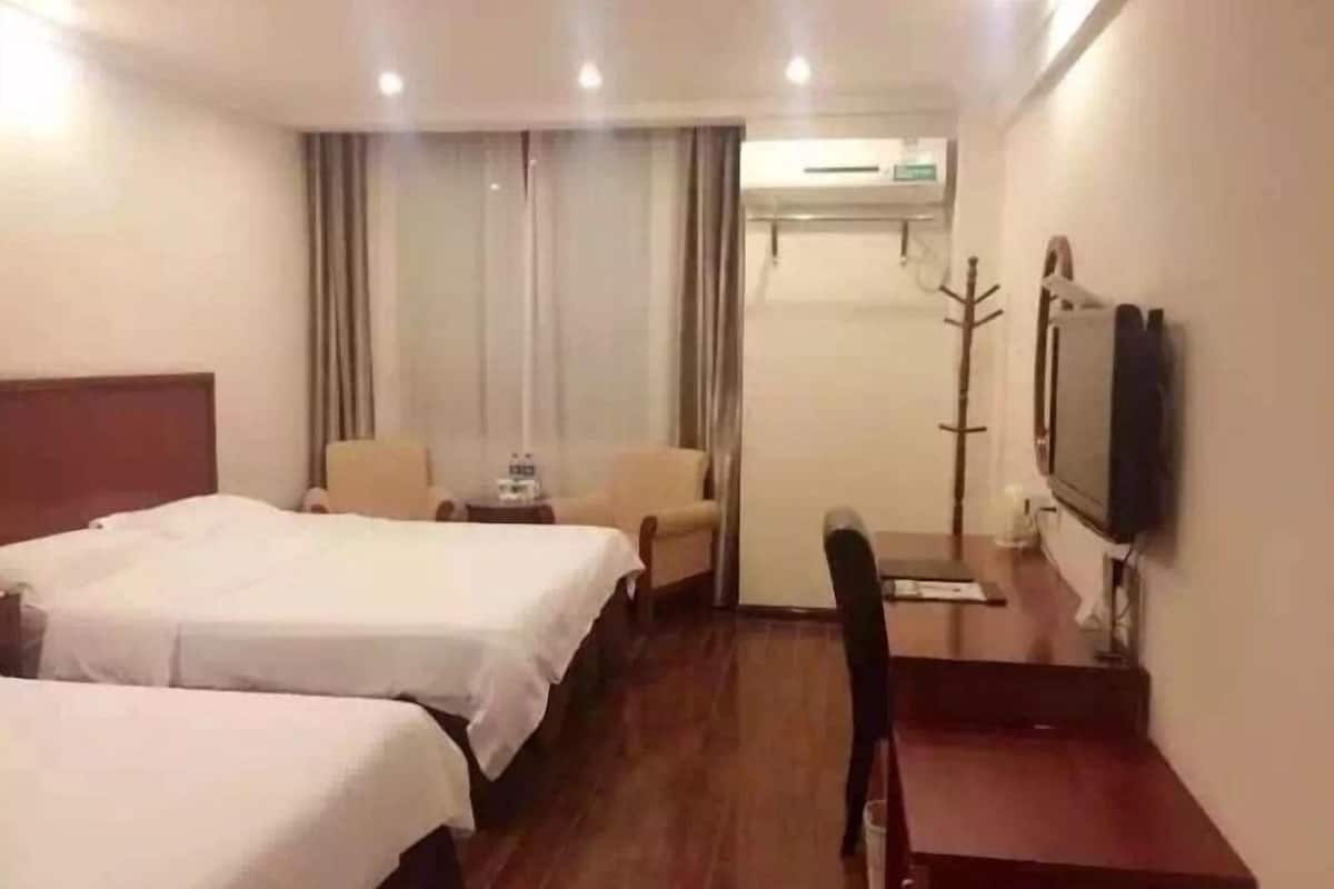 ห้องแฟมิลี่ | ผ้าม่านกันแสง, เตารีด/โต๊ะรีดผ้า, Wi-Fi ฟรี
