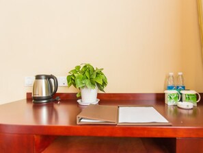 遮光布/窗簾、熨斗/熨衣板、免費無線上網