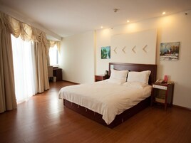 双人房 | 客房内保险箱、遮光窗帘、熨斗/熨板、免费 WiFi