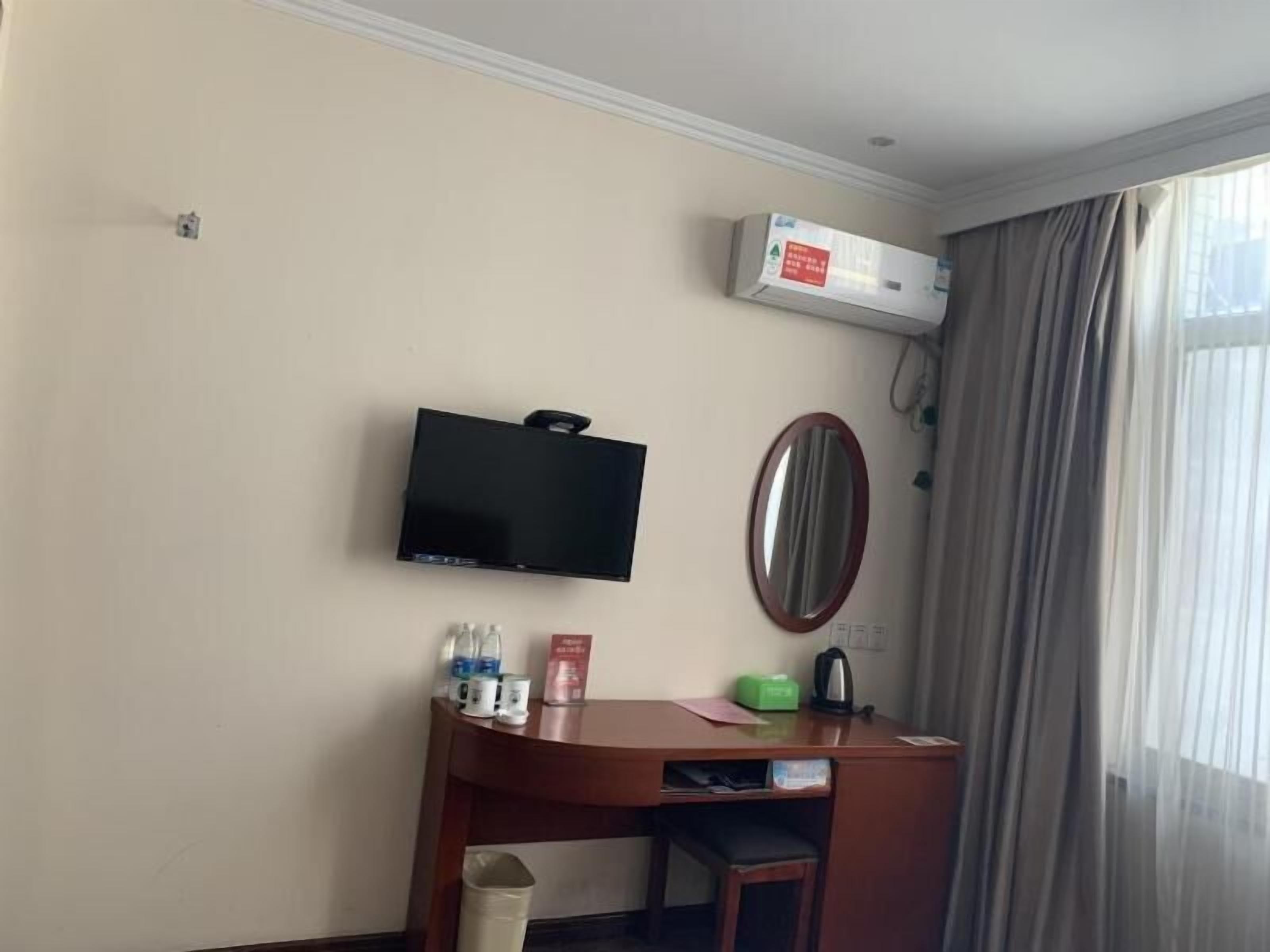 in-room safe, blackout curtains, iron/ironing board, free wifi