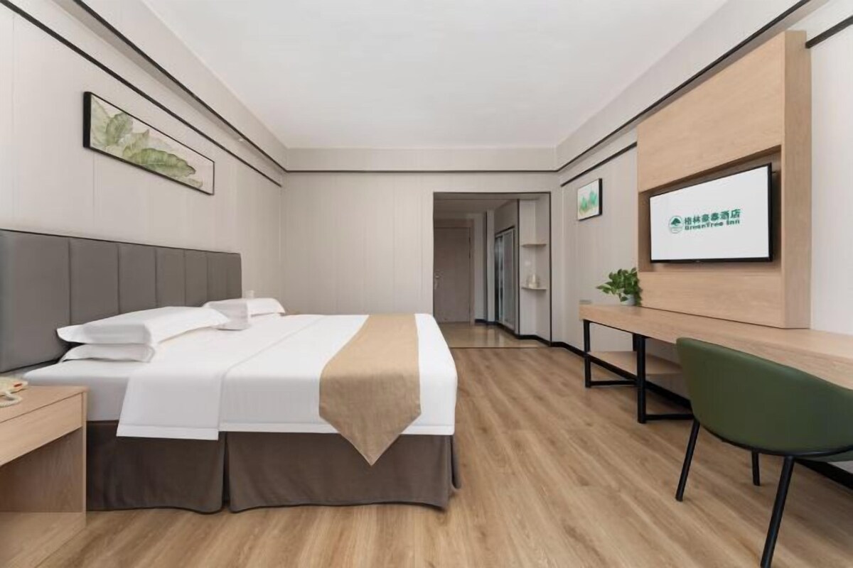 Superior Queen Room