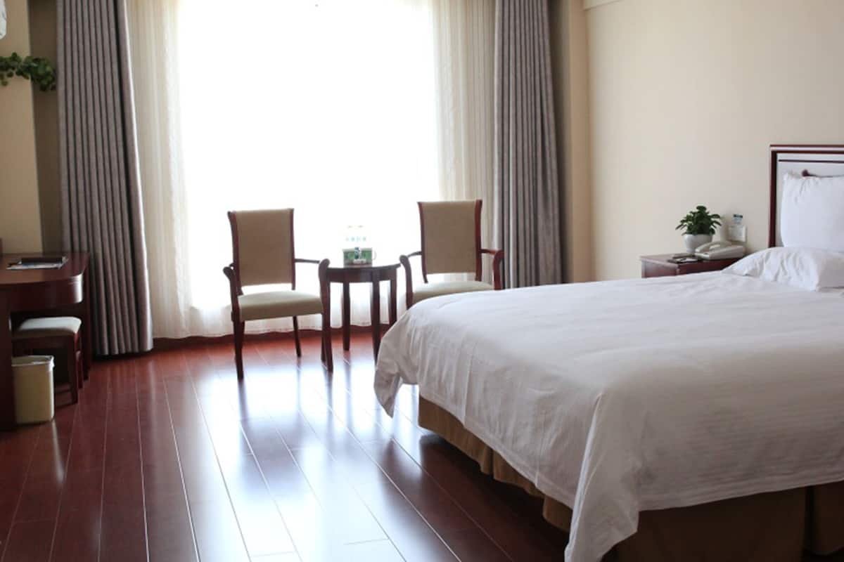 Blackout drapes, iron/ironing board, free WiFi