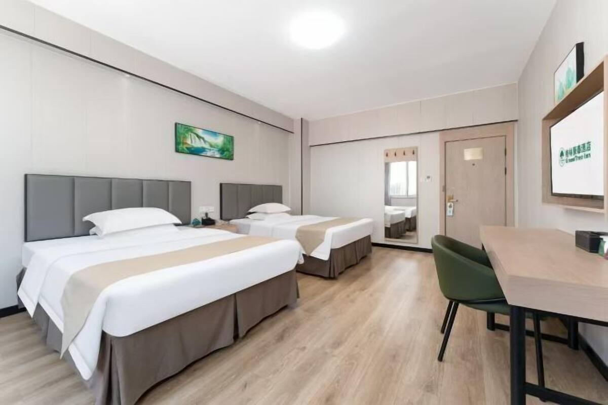 Blackout curtains, iron/ironing board, free WiFi