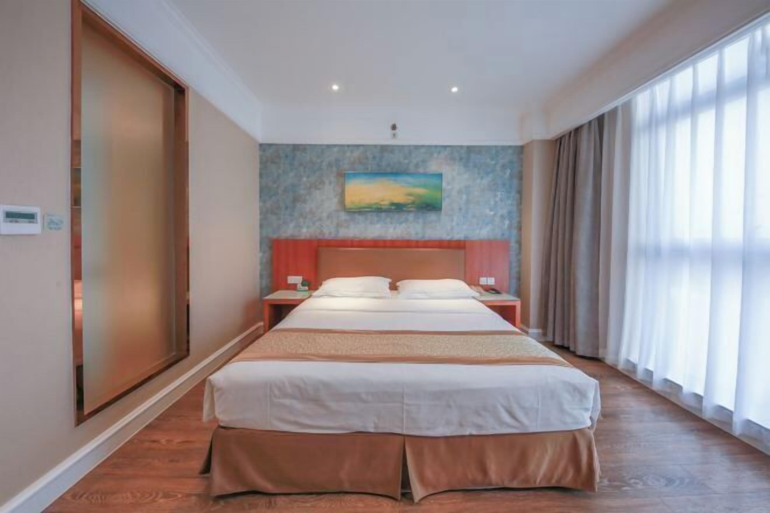 In-room safe, blackout curtains, iron/ironing board, free WiFi