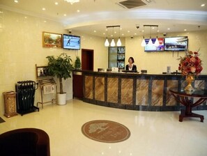 Lobby - GreenTree Inn Shanghai Pudong Airport Heqing Huanqing Middle Road Express Hotel (Shanghai)