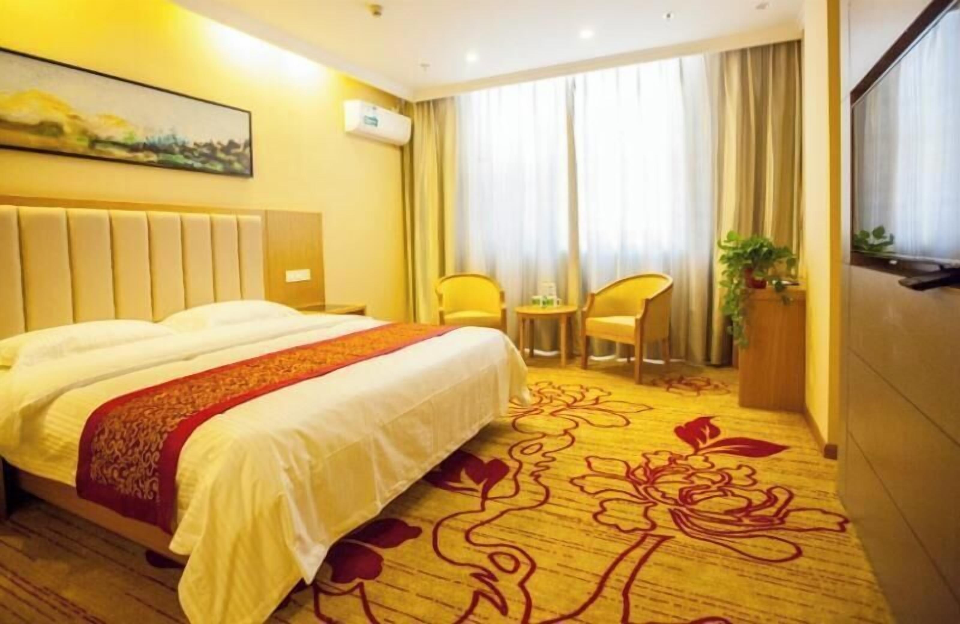 In-room safe, blackout drapes, iron/ironing board, free WiFi