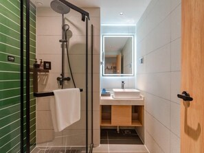 Shower, free toiletries, towels - GreenTree Inn Hefei Railway Station Metro Station Shengli Square Express Hotel (Hefei)