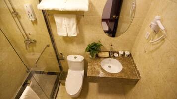 Shower, free toiletries, towels