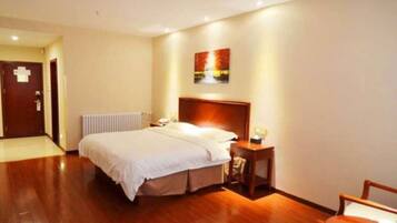 Blackout drapes, iron/ironing board, free WiFi