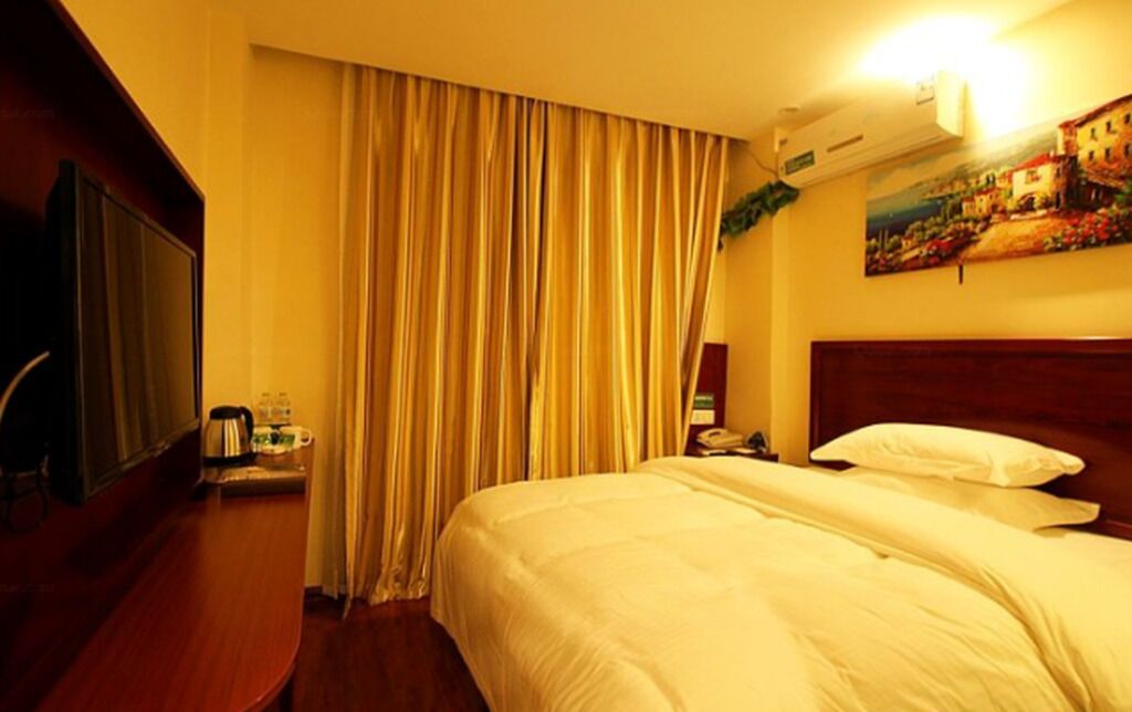 In-room safe, blackout drapes, iron/ironing board, free WiFi