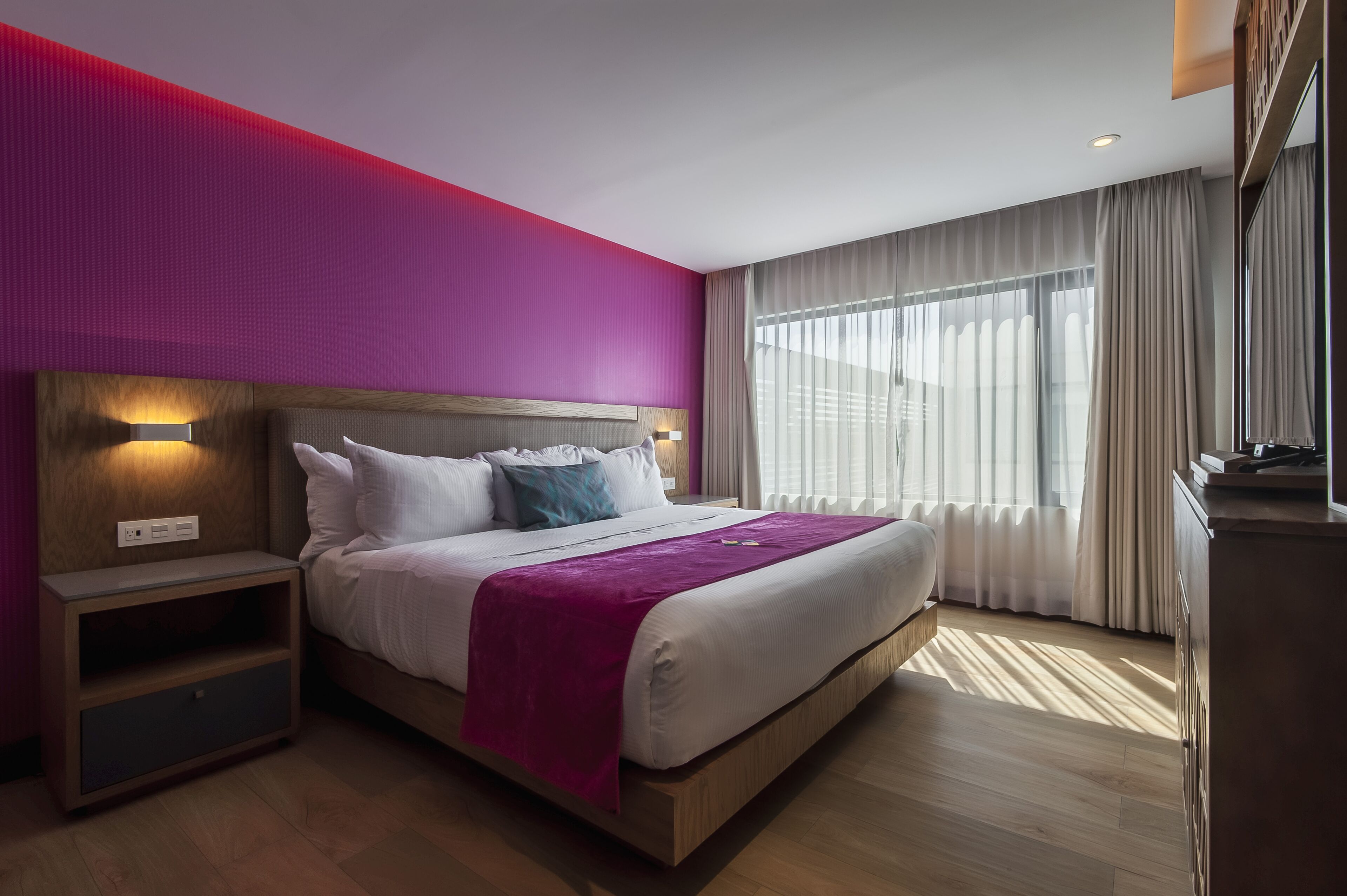 In-room safe, iron/ironing board, free WiFi, bed sheets