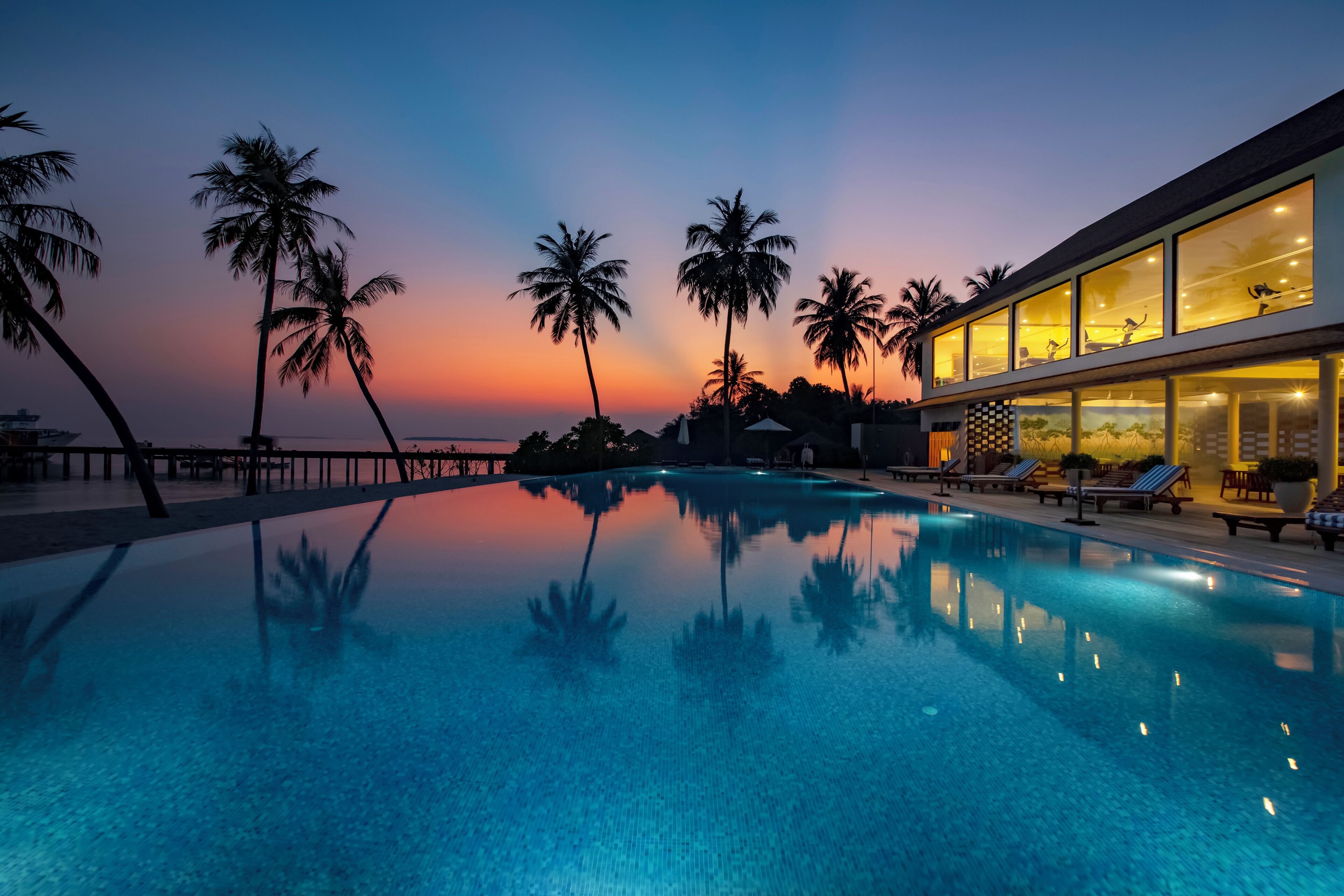 Outdoor pool, pool umbrellas, sun loungers