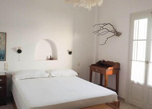 Room - Anemoessa Rooms & Studios (Santorini)