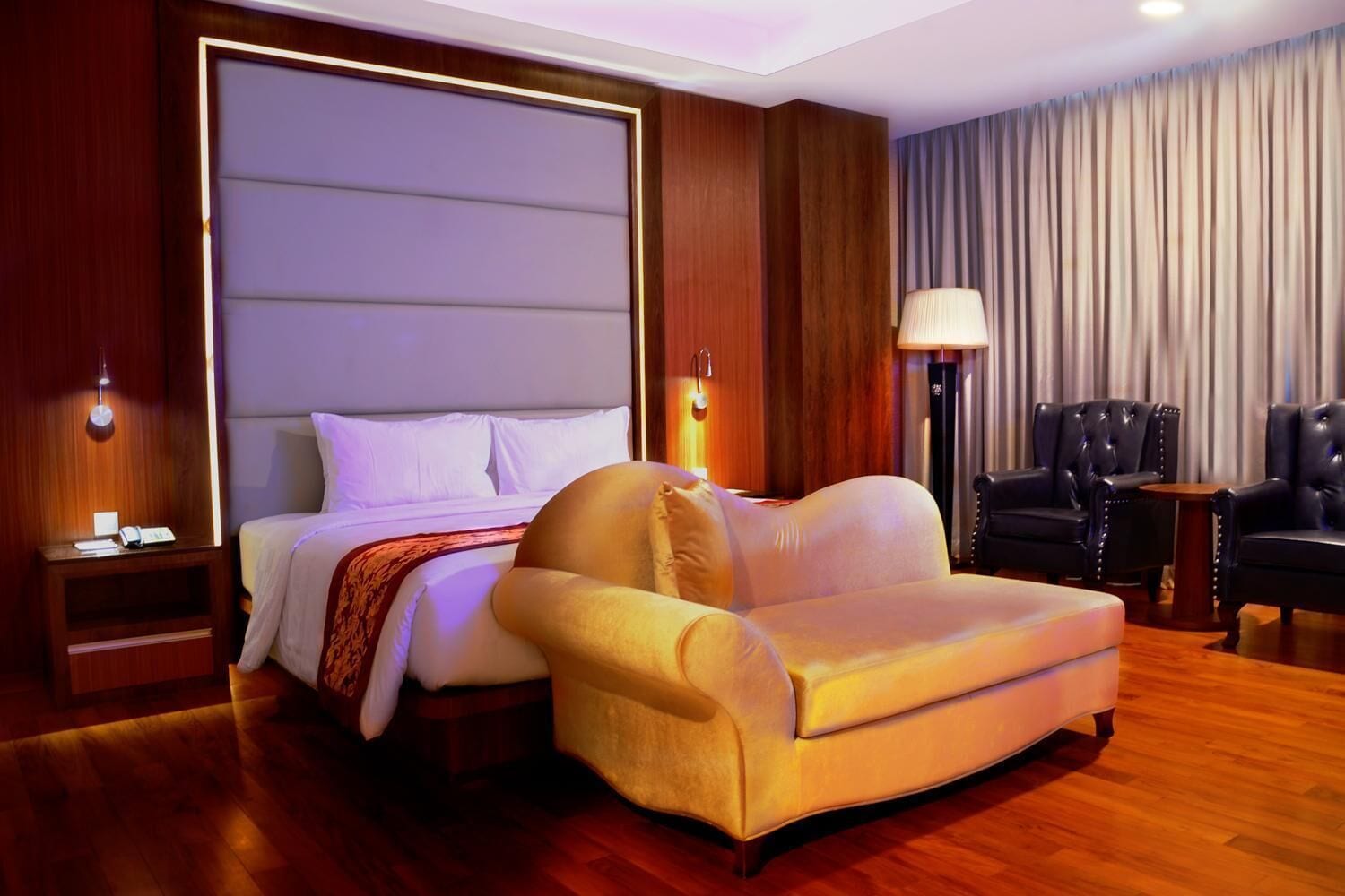 in-room safe, desk, iron/ironing board, free wifi