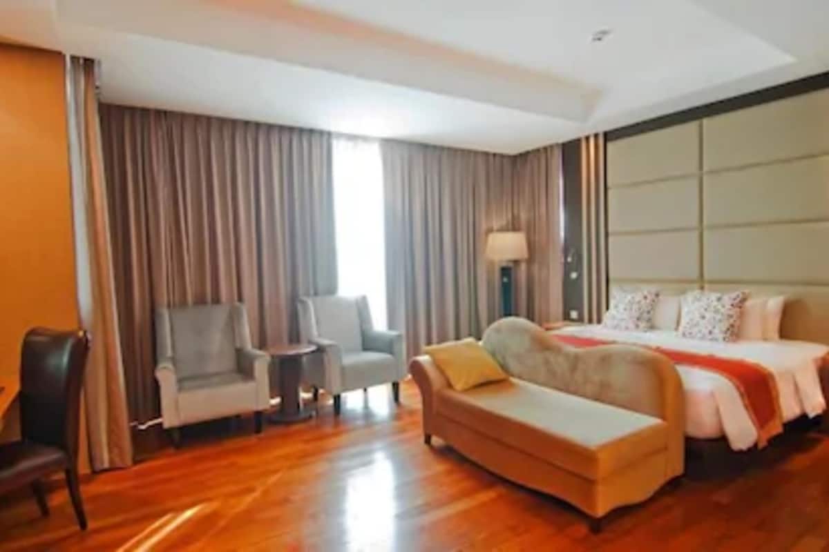 executive suite | view from room