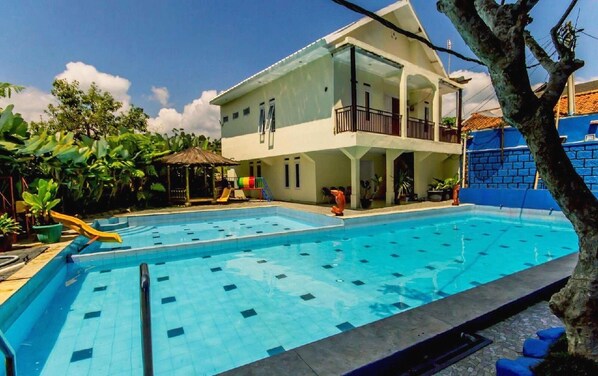 Pool - Albis (Ciwidey)