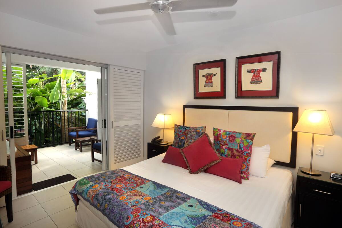1 bedroom, iron/ironing board