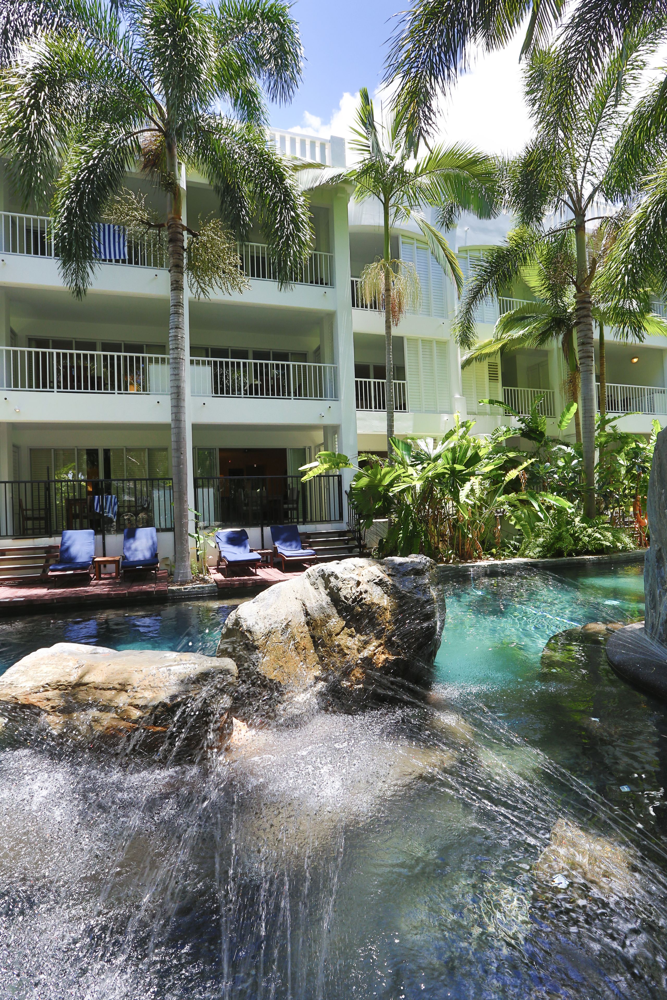 Pool waterfall