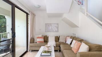 3 Bedroom Rooftop Terrace | Living area | Flat-screen TV
