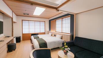 Chambre Supérieure avec lits jumeaux | Coffres-forts dans les chambres, bureau, Wi-Fi gratuit, draps fournis