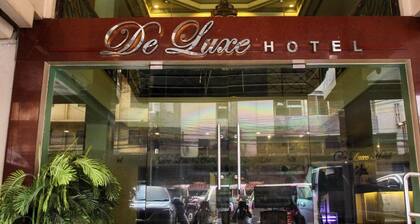De Luxe Hotel