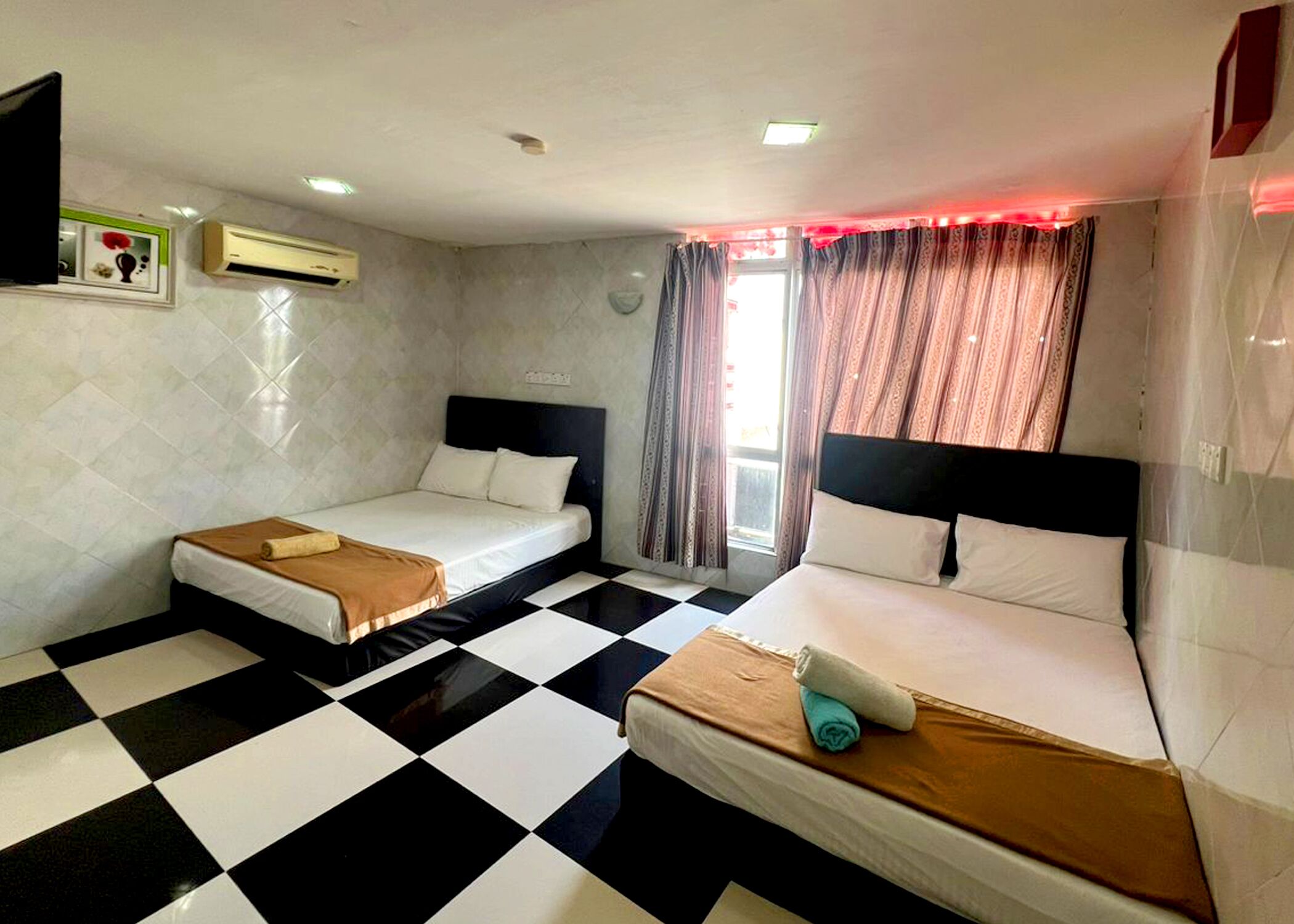 Desk, iron/ironing board, free WiFi