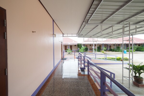 Hallway - Eurngkum Hotel (Nan)