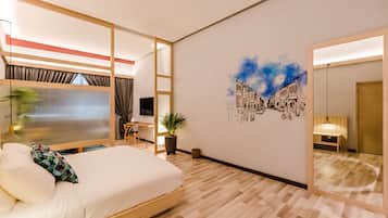 Courtyard Suite