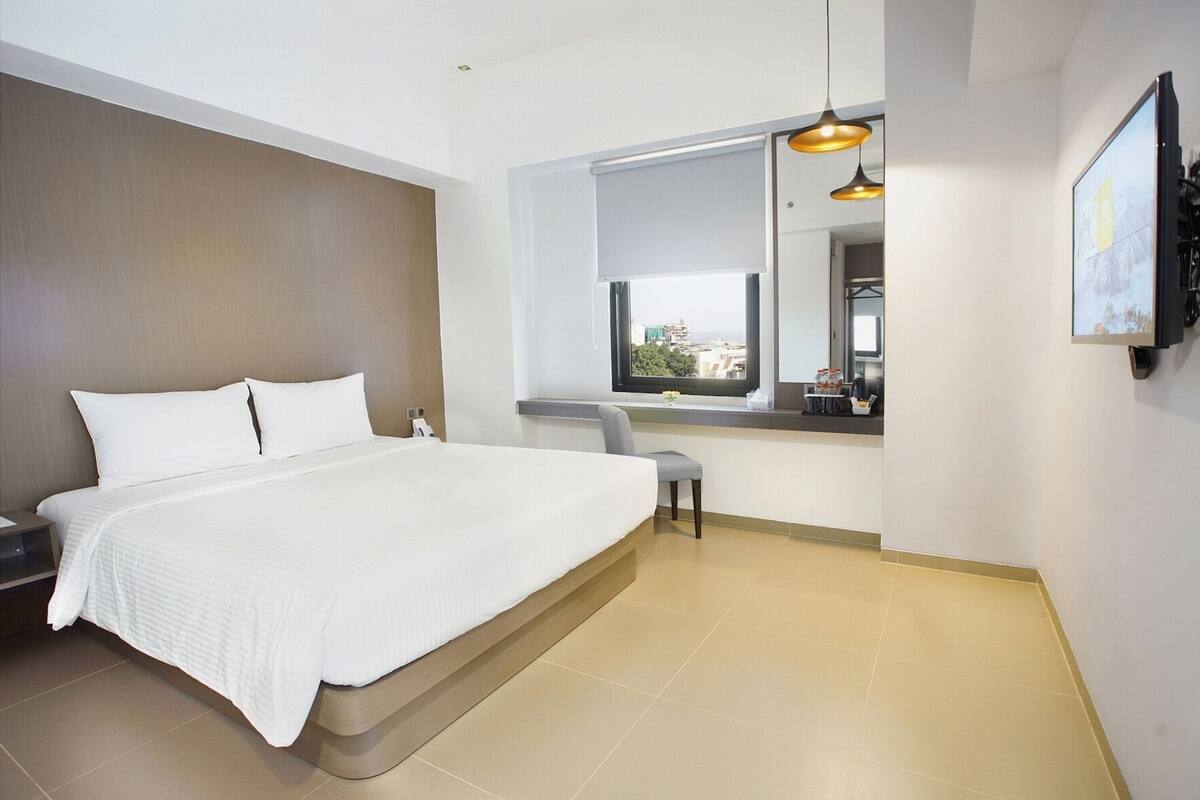 1 bilik tidur, peralatan tempat tidur premium, peti besi dalam bilik 