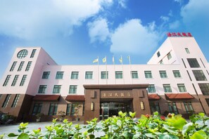 Front of property - Hotel River Kinmen (Jincheng)