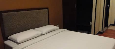 Blackout drapes, iron/ironing board, free WiFi, bed sheets