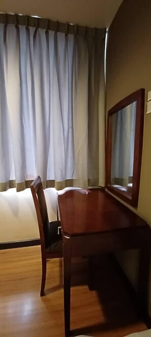 Economy Twin Room, 2 Single Beds | Room amenity - Hotel Sadong 88 (Kota Kinabalu)