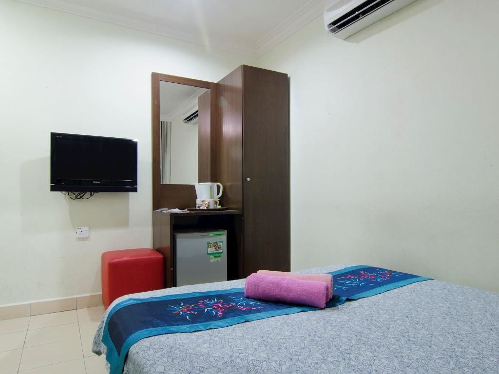 Standard Room (No Window) | Desk, iron/ironing board, rollaway beds, free WiFi