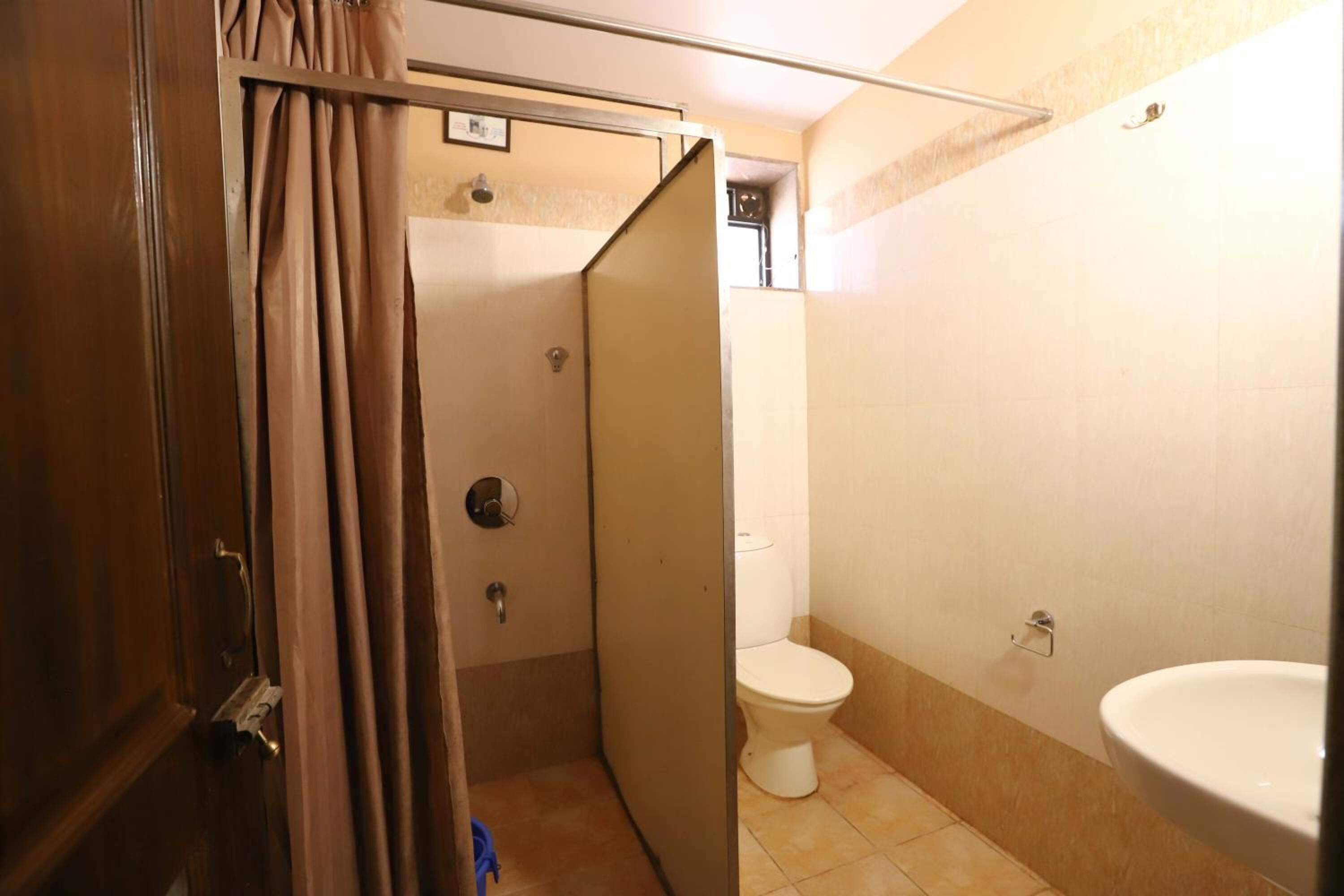 淋浴设施、免费洗浴用品、毛巾