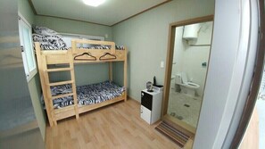 Shared Dormitory, Women only (2 person) | Free WiFi