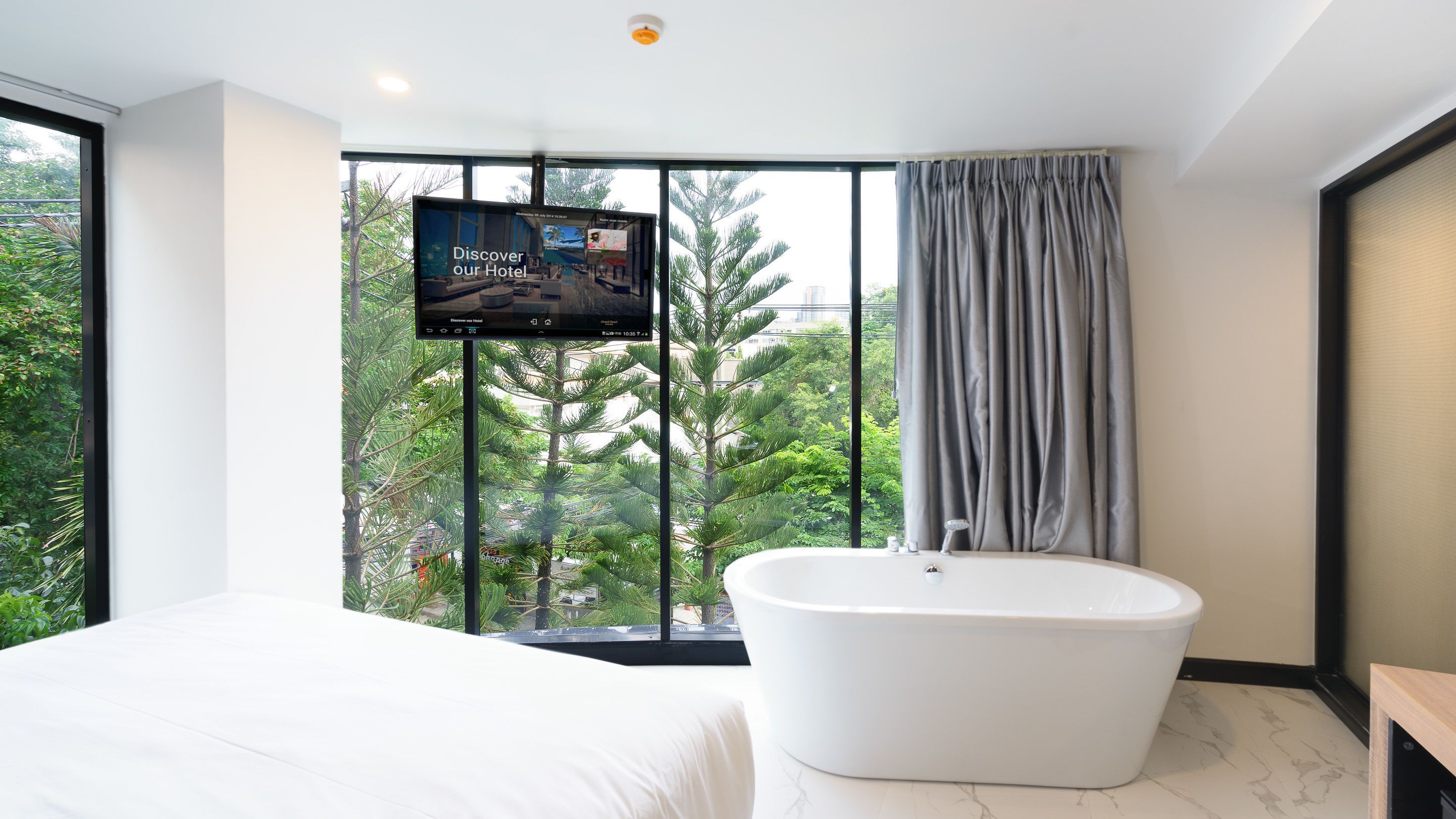 開放式套房, 浴缸, 邊間 | 全浸式浴缸