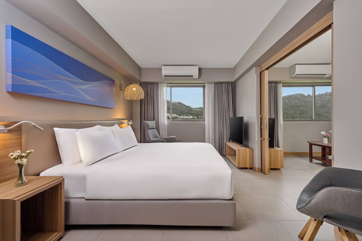 Family Suite, 2 Bedrooms (1 Double Bed and 2 Single Beds)